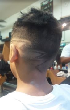 Men Haircut in Inglewood, California